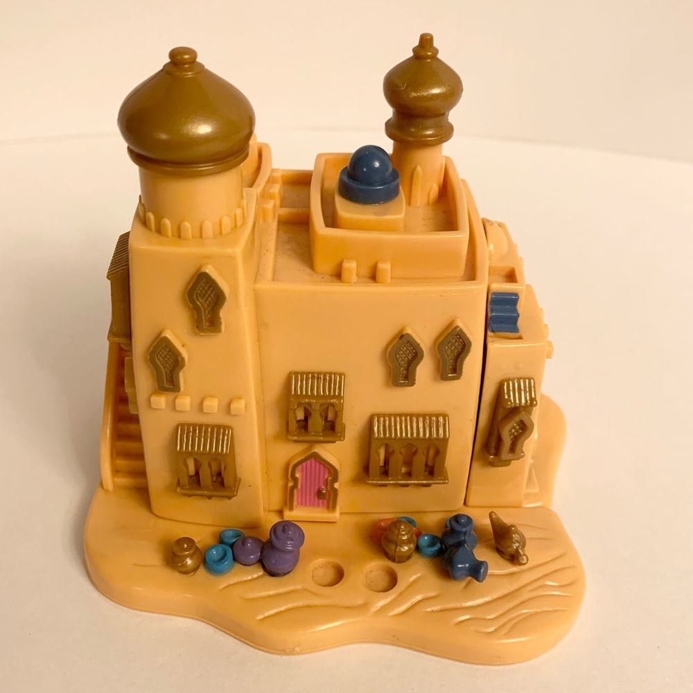 1995 Disney Polly Pocket Aladdin Agrabah Marketplace